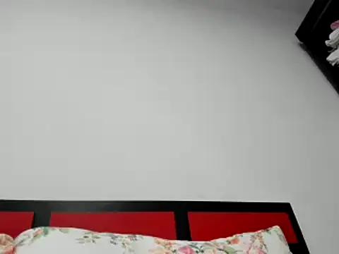 Snapshot of suuzykiss chatting on January 15, 2025, 6:12 am suuzykiss online show from January 15, 2025, 6:12 am