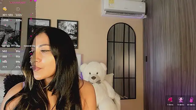 Snapshot of Rubyross21 chatting on October 17, 2025, 12:14 am Rubyross21 online show from October 17, 2025, 12:14 am