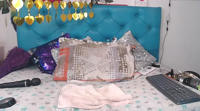 Snapshot of SARAWILLS chatting on February 4, 2025, 4:39 pm SARAWILLS online show from February 4, 2025, 4:39 pm
