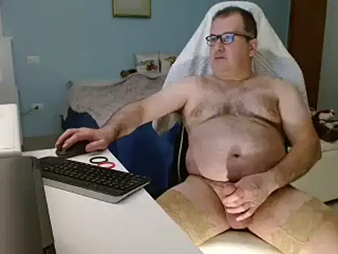 Snapshot of ItalianEXB chatting on January 17, 2025, 11:07 pm ItalianEXB online show from January 17, 2025, 11:07 pm