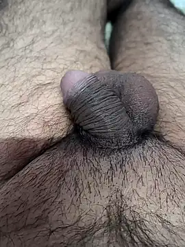 Snapshot of rajvarun0222 chatting on November 3, 2025, 5:47 pm rajvarun0222 online show from November 3, 2025, 5:47 pm