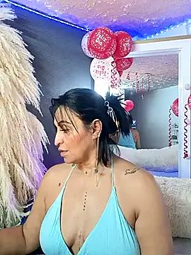 Snapshot of zullyxhot chatting on September 20, 2025, 9:27 pm zullyxhot online show from September 20, 2025, 9:27 pm