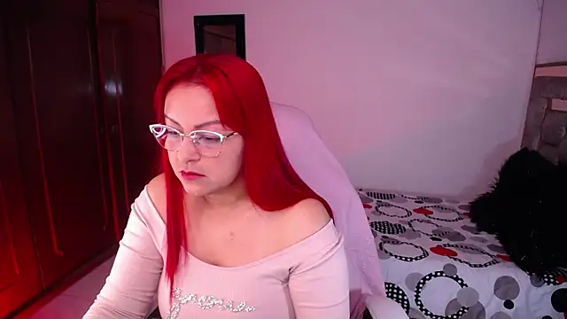 Snapshot of salomecastro_ chatting on September 9, 2025, 4:01 am salomecastro online show from September 9, 2025, 4:01 am