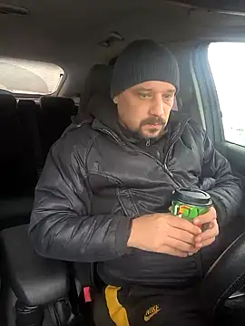 Snapshot of DanielOhCool chatting on December 12, 2024, 11:40 am DanielOhCool online show from December 12, 2024, 11:40 am