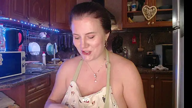 Snapshot of LizaCakes chatting on December 17, 2024, 2:44 pm LizaCakes online show from December 17, 2024, 2:44 pm