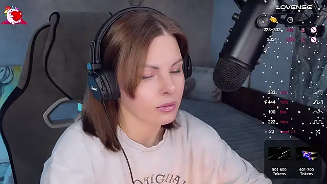 Snapshot of Your_Sweet_Lilu chatting on October 4, 2025, 10:46 am Your Sweet Lilu online show from October 4, 2025, 10:46 am