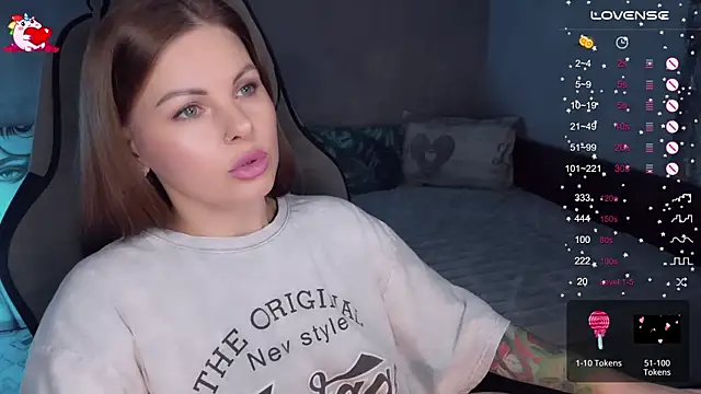 Snapshot of Your_Sweet_Lilu chatting on October 16, 2025, 1:12 pm Your Sweet Lilu online show from October 16, 2025, 1:12 pm