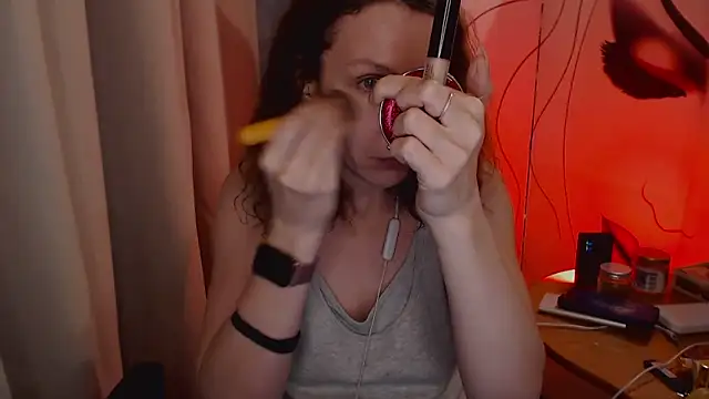 Snapshot of JohansonKatie chatting on January 16, 2025, 11:15 am JohansonKatie online show from January 16, 2025, 11:15 am