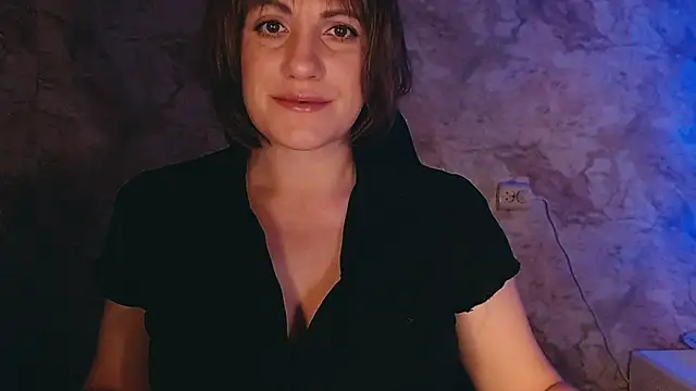 Snapshot of _letty_ chatting on December 19, 2024, 8:34 pm  letty  online show from December 19, 2024, 8:34 pm