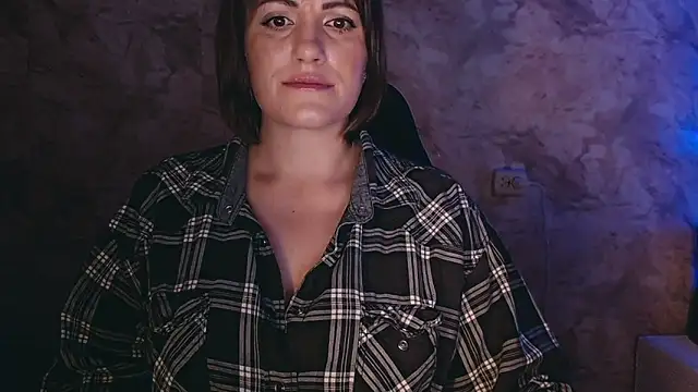 Snapshot of _letty_ chatting on December 28, 2024, 12:04 am  letty  online show from December 28, 2024, 12:04 am