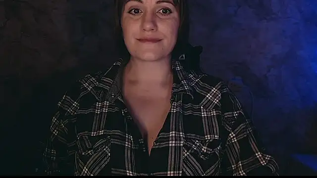 Snapshot of _letty_ chatting on March 2, 2025, 12:09 am  letty  online show from March 2, 2025, 12:09 am