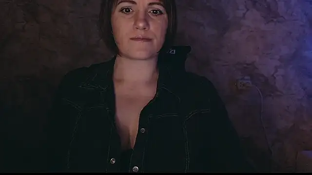 Snapshot of _letty_ chatting on March 14, 2025, 8:49 pm  letty  online show from March 14, 2025, 8:49 pm