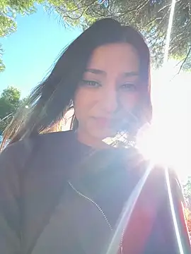 Snapshot of _MiaQueen_ chatting on December 7, 2024, 12:13 pm  MiaQueen  online show from December 7, 2024, 12:13 pm