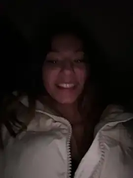 Snapshot of _MiaQueen_ chatting on December 14, 2024, 1:28 am  MiaQueen  online show from December 14, 2024, 1:28 am