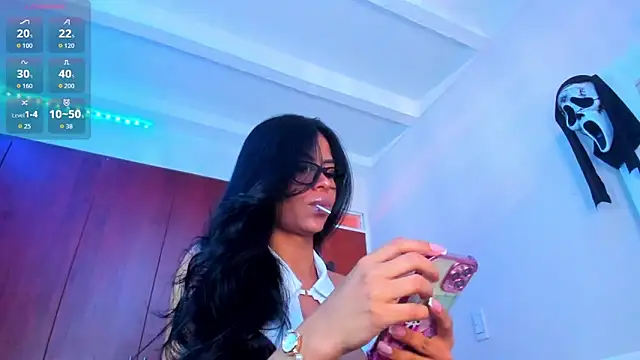 Snapshot of divinesalome chatting on October 4, 2025, 7:45 pm divinesalome online show from October 4, 2025, 7:45 pm