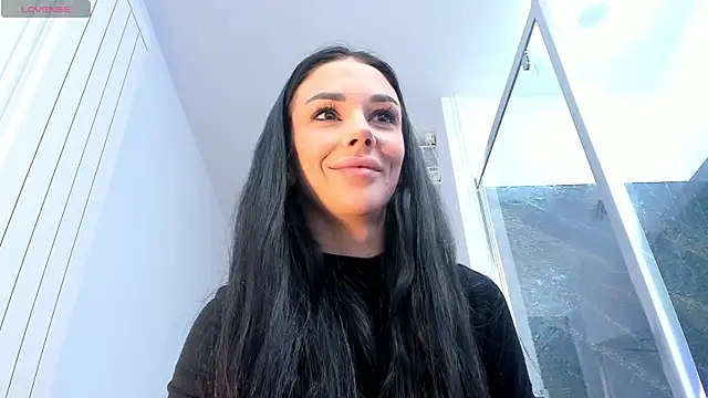 Snapshot of realhotfallingdevil chatting on September 26, 2025, 9:02 am realhotfallingdevil online show from September 26, 2025, 9:02 am