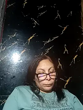 Snapshot of Anypink chatting on November 4, 2025, 2:21 am Anypink online show from November 4, 2025, 2:21 am