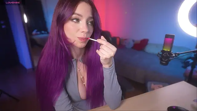 Snapshot of Emberella_ chatting on March 5, 2025, 4:46 pm Emberella  online show from March 5, 2025, 4:46 pm