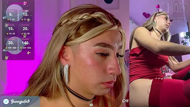 Snapshot of Littlebunny21 chatting on February 20, 2025, 12:08 am Littlebunny21 online show from February 20, 2025, 12:08 am