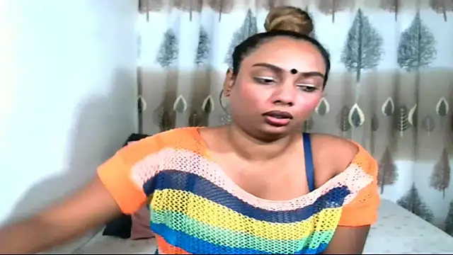 Snapshot of sexyindianchic chatting on January 31, 2025, 9:05 am sexyindianchic online show from January 31, 2025, 9:05 am