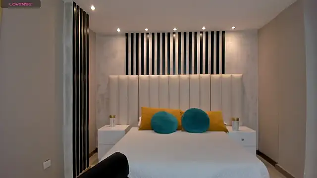 Snapshot of BrennaWalker chatting on March 22, 2025, 8:48 pm BrennaWalker online show from March 22, 2025, 8:48 pm