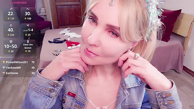 Snapshot of _unique_cam_ chatting on December 14, 2024, 12:12 pm  unique cam  online show from December 14, 2024, 12:12 pm