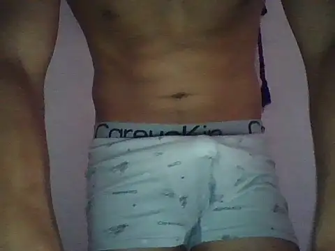 Snapshot of Angel_rincon chatting on October 21, 2025, 9:48 pm Angel rincon online show from October 21, 2025, 9:48 pm