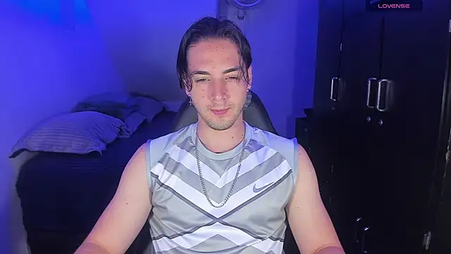 Snapshot of Alex_smith00 chatting on September 28, 2025, 6:57 pm Alex smith00 online show from September 28, 2025, 6:57 pm