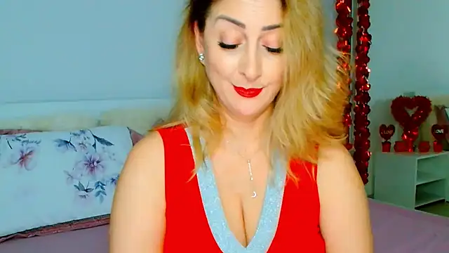 Snapshot of Tyana40 chatting on February 17, 2025, 5:36 am Tyana40 online show from February 17, 2025, 5:36 am