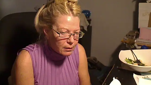 Snapshot of XTRAHORNYONE chatting on March 14, 2025, 1:05 am XTRAHORNYONE online show from March 14, 2025, 1:05 am