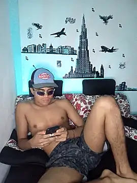 Snapshot of pinedasex777 chatting on March 7, 2025, 1:31 am pinedasex777 online show from March 7, 2025, 1:31 am