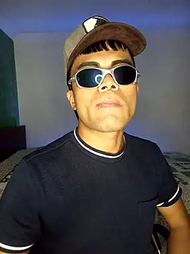 Snapshot of pinedasex777 chatting on September 15, 2025, 10:43 pm pinedasex777 online show from September 15, 2025, 10:43 pm