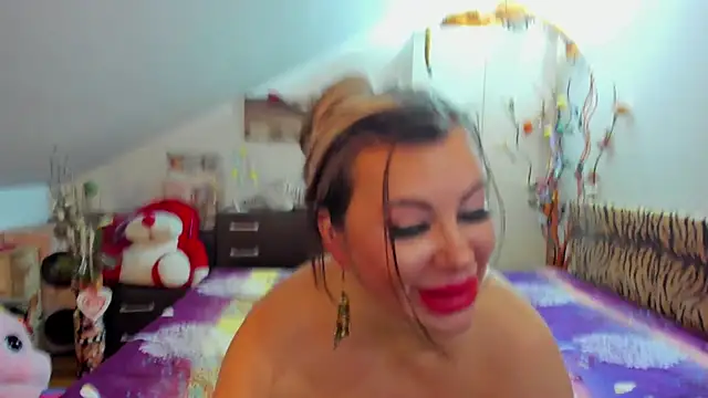 Snapshot of Raffaelababy chatting on February 15, 2025, 3:28 pm Raffaelababy online show from February 15, 2025, 3:28 pm