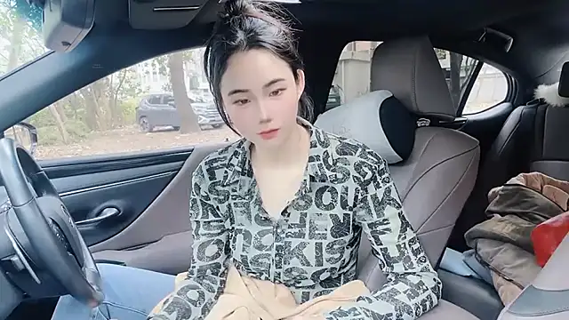 Snapshot of orla2021 chatting on February 28, 2025, 1:37 am orla2021 online show from February 28, 2025, 1:37 am