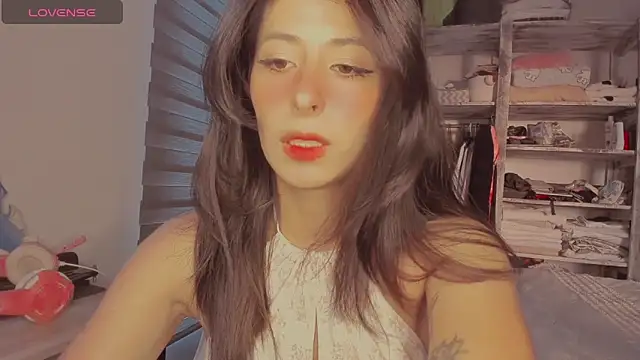 Snapshot of VYONED chatting on November 12, 2025, 12:11 am VYONED online show from November 12, 2025, 12:11 am