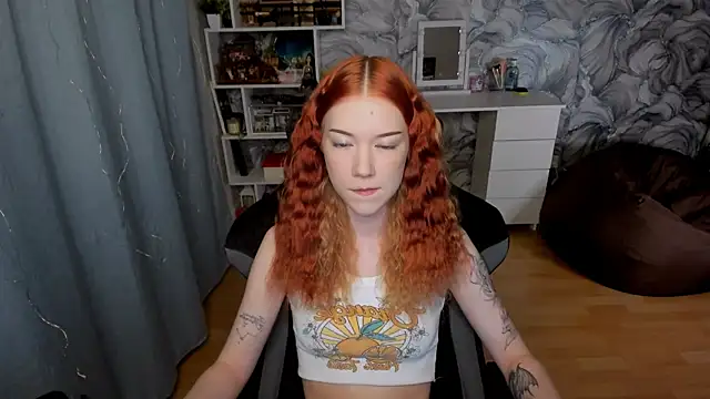 Snapshot of litl_Mia chatting on September 28, 2025, 4:23 pm litl Mia online show from September 28, 2025, 4:23 pm