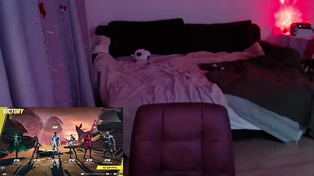 Snapshot of Weeissy chatting on February 4, 2025, 9:31 pm Weeissy online show from February 4, 2025, 9:31 pm