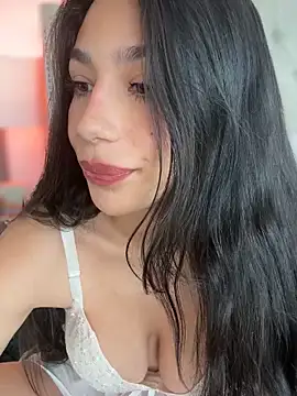 Snapshot of LoveLillyy chatting on January 17, 2025, 8:11 pm LoveLillyy online show from January 17, 2025, 8:11 pm