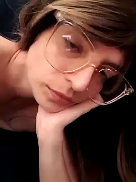 Snapshot of LouGabriel chatting on December 15, 2024, 8:08 am LouGabriel online show from December 15, 2024, 8:08 am