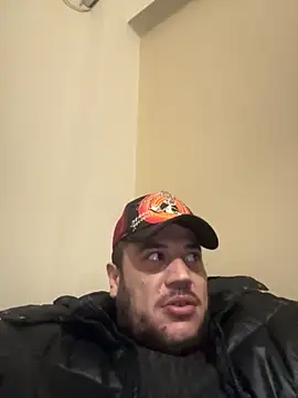 Snapshot of 1Aleks13 chatting on November 14, 2025, 7:23 pm 1Aleks13 online show from November 14, 2025, 7:23 pm