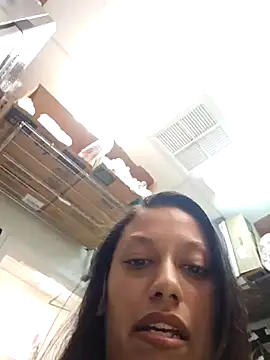 Snapshot of Nikkierosee chatting on December 13, 2024, 3:49 am Nikkierosee online show from December 13, 2024, 3:49 am