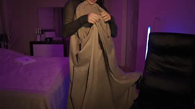 Snapshot of KillyP chatting on February 12, 2025, 7:24 pm KillyP online show from February 12, 2025, 7:24 pm