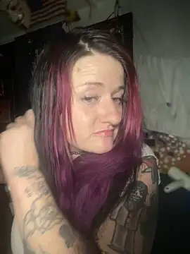 Snapshot of 1-800-FUCKYOU chatting on January 5, 2025, 8:54 am 1-800-FUCKYOU online show from January 5, 2025, 8:54 am