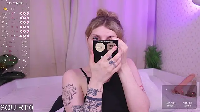 Snapshot of _aleksa_ chatting on September 10, 2025, 5:02 pm  aleksa  online show from September 10, 2025, 5:02 pm