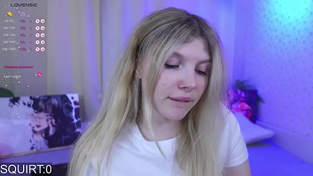 Snapshot of _aleksa_ chatting on October 8, 2025, 6:33 am  aleksa  online show from October 8, 2025, 6:33 am