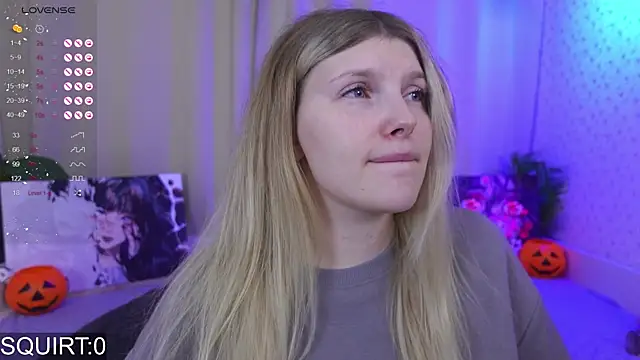 Snapshot of _aleksa_ chatting on October 15, 2025, 5:51 am  aleksa  online show from October 15, 2025, 5:51 am