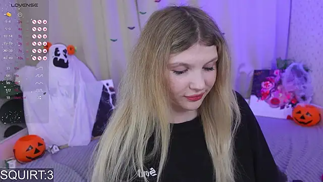 Snapshot of _aleksa_ chatting on October 18, 2025, 5:14 pm  aleksa  online show from October 18, 2025, 5:14 pm