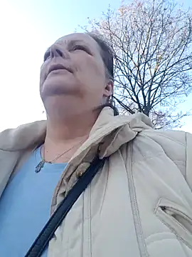 Snapshot of saharaheiss chatting on December 26, 2024, 1:54 pm saharaheiss online show from December 26, 2024, 1:54 pm