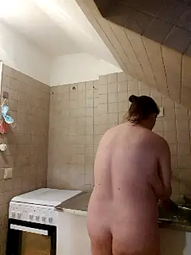 Snapshot of saharaheiss chatting on February 27, 2025, 5:36 pm saharaheiss online show from February 27, 2025, 5:36 pm