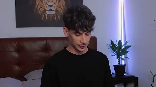 Snapshot of DanielCrush1 chatting on February 11, 2025, 9:25 pm DanielCrush1 online show from February 11, 2025, 9:25 pm